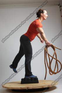 2021 01 LAURA STANDING POSE WITH LASSO (14)